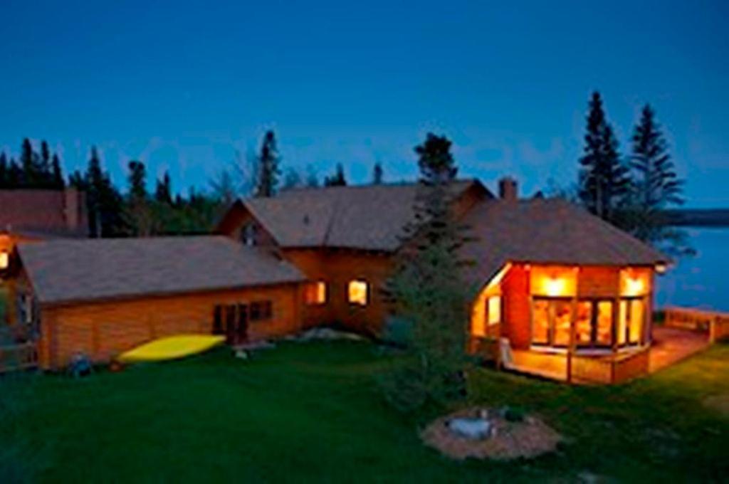 Tuckamore Lodge Main Brook Exterior foto
